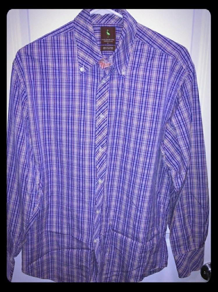*ON SALE* Tailorbyrd Shirtmaker Co Button Up Shirt